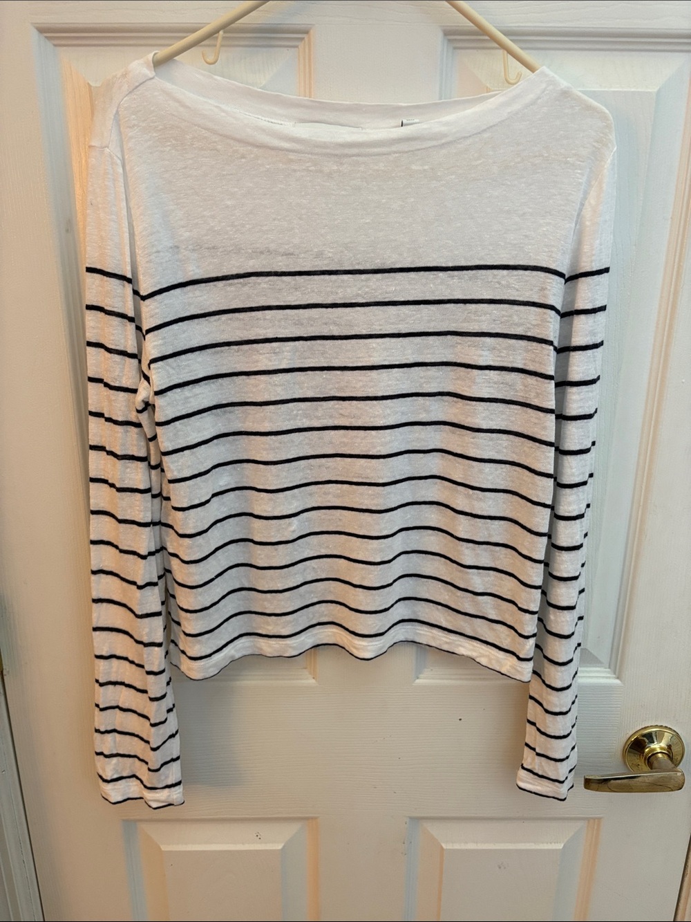 Vince. Linen White and Black Striped Long-Sleeve Boatneck Top size medium
